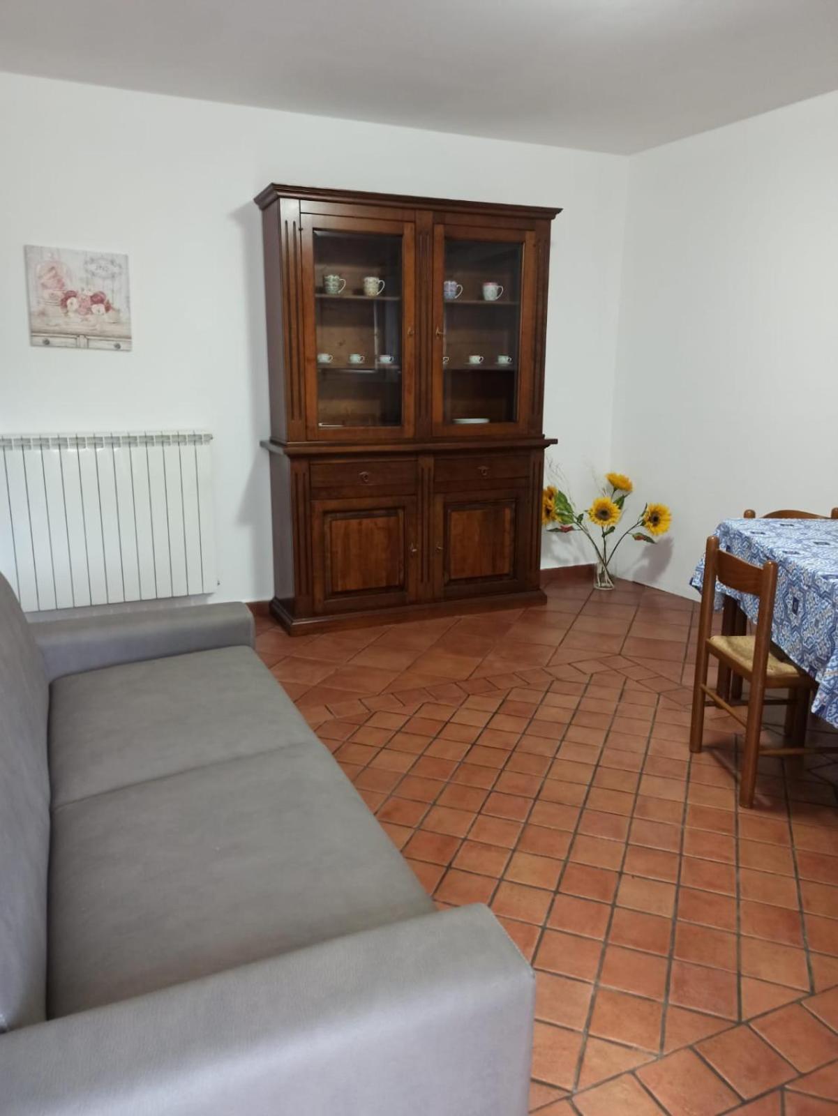 A Due Passi Dal Castello Βίλα San Pio delle Camere Εξωτερικό φωτογραφία